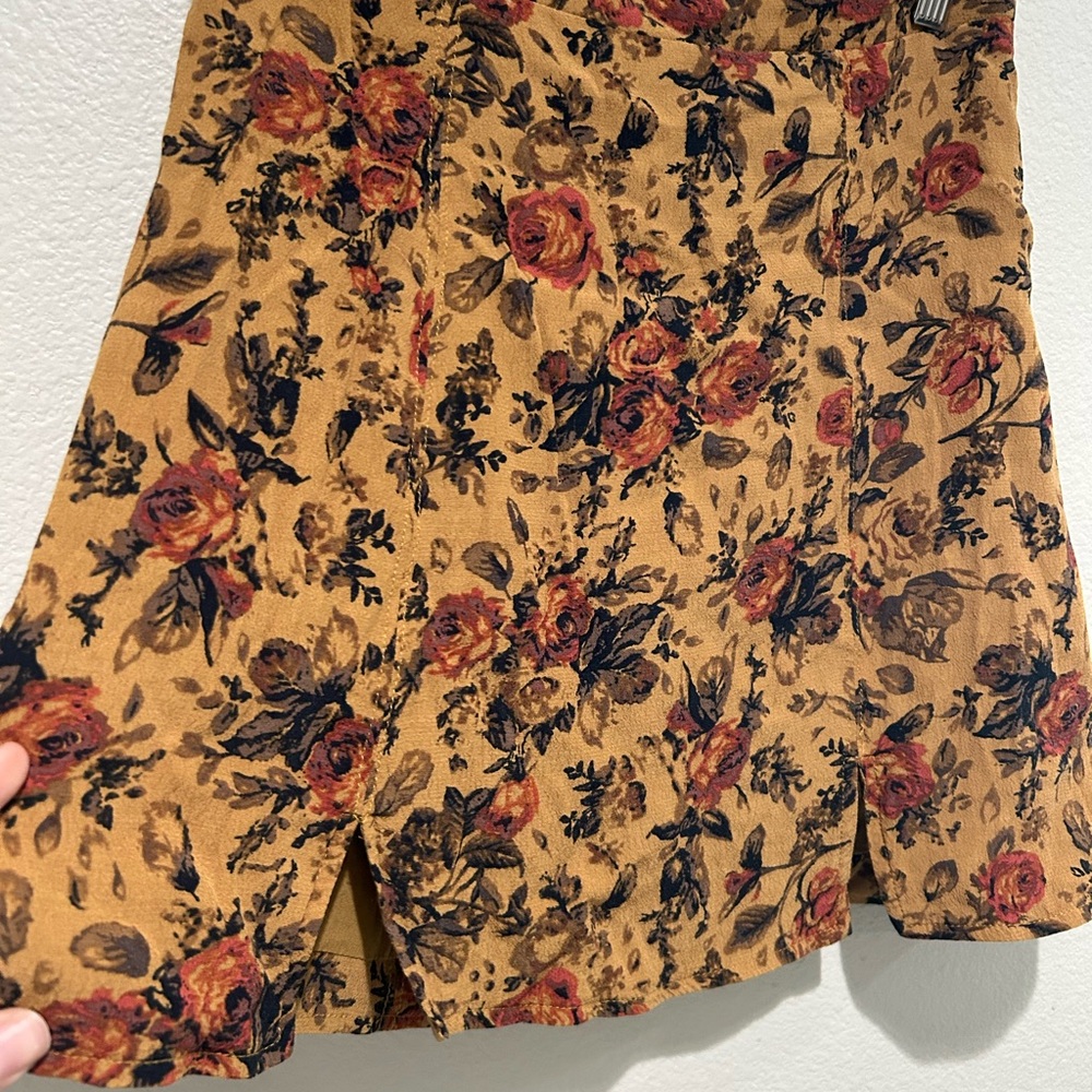 Urban Outfitters Cooperative mini floral Print Skirt - Picture 2 of 8